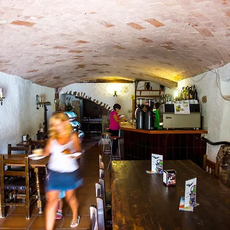 Hotel Camping El Pasqualet Caldes De Montbui