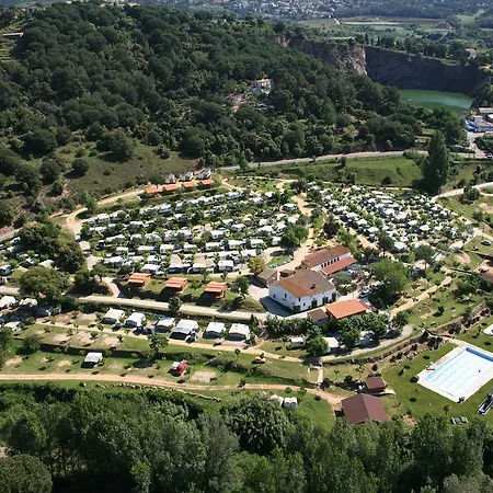 Camping El Pasqualet מלון